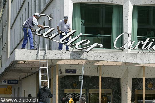 863 - PAS DE 'CARTIER' Genve se barricade