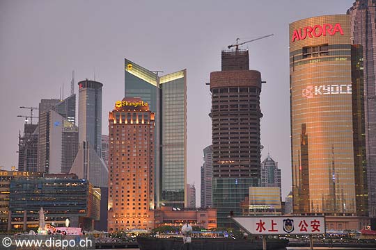 10081 - Photo :  Shanghai, district de Pudong, quartier des affaires, Chine, China