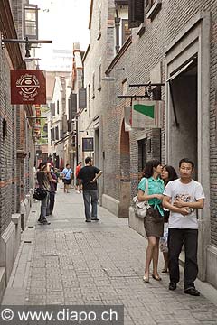 10173 - Photo :  Shanghai, quartier de Xintiandi,  Chine, China