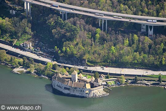 11591 - Photo : Suisse - Chteau de Chillon au bord du Lac Lman