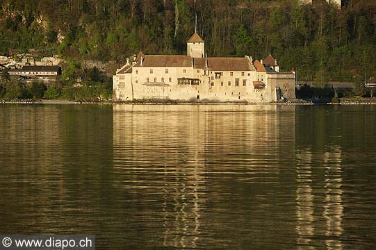 11594 - Photo : Suisse - Chteau de Chillon au bord du Lac Lman