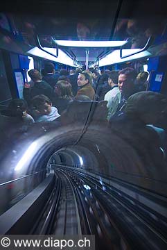 11950 - Photo - Suisse - Lausanne - switzerland - métro M2