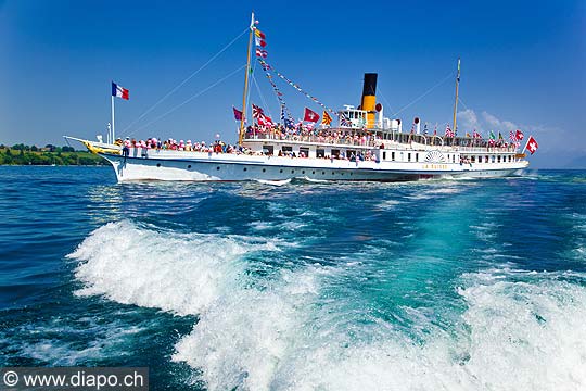 12000 - Photo : Suisse - Bateau de la CGN La Suisse sur le Lac Lman