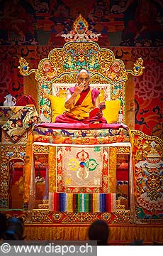 12660 - Photo: Tenzin Gyatso, le dala-lama, le plus haut chef spirituel du Tibet  Lausanne en Suisse