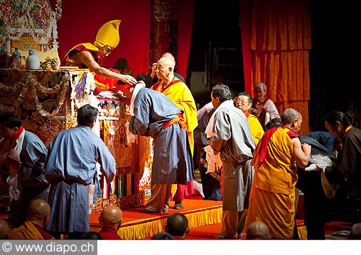 12682 - Photo: Tenzin Gyatso, le dala-lama, le plus haut chef spirituel du Tibet  Lausanne en Suisse