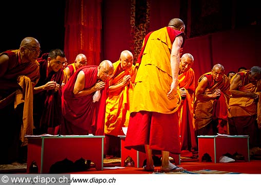 12720 - Photo: Tenzin Gyatso, le dala-lama, le plus haut chef spirituel du Tibet  Lausanne en Suisse