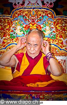 12738 - Photo: Tenzin Gyatso, le dala-lama, le plus haut chef spirituel du Tibet  Lausanne en Suisse