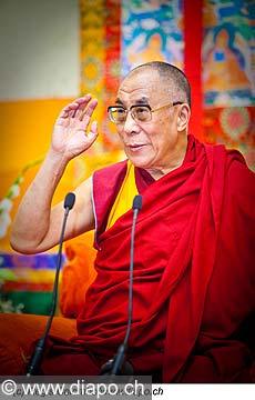 12758 - Photo: Tenzin Gyatso, le dala-lama, le plus haut chef spirituel du Tibet  Lausanne en Suisse