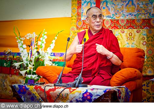 12766 - Photo: Tenzin Gyatso, le dala-lama, le plus haut chef spirituel du Tibet  Lausanne en Suisse