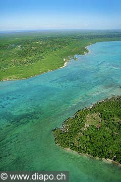 7562 - Photo : vue arienne de l'le de Zanzibar - Tanzanie - Afrique