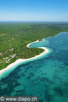 7566 - Photo : vue arienne de l'le de Zanzibar - Tanzanie - Afrique