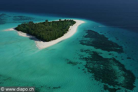 7571 - Photo : vue arienne de l'le de Zanzibar - Tanzanie - Afrique