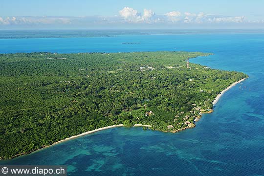 7599 - Photo : vue arienne de l'le de Zanzibar - Tanzanie - Afrique