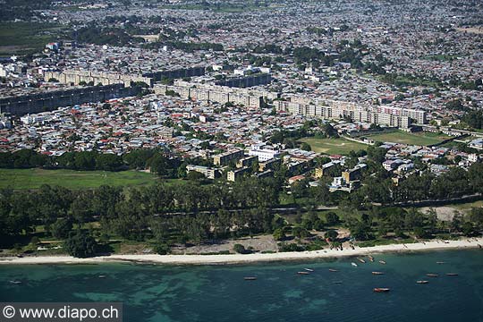 7609 - Photo : vue arienne de l'le de Zanzibar - Stone Town - Tanzanie -  Afrique