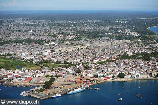 7615 - Photo : vue arienne de l'le de Zanzibar - Stone Town - Tanzanie -  Afrique