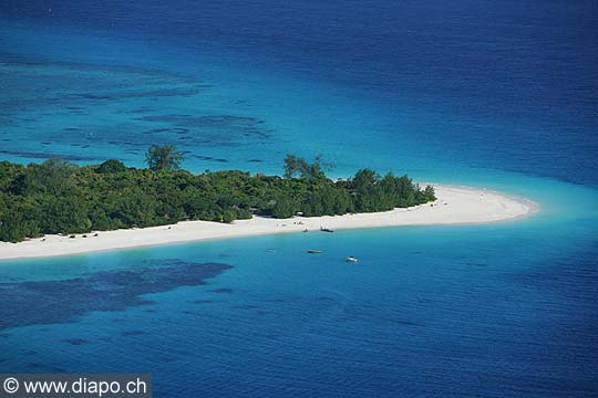 7662 - Photo : vue arienne de l'le de Zanzibar - Tanzanie - Afrique