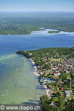 7674 - Photo : vue arienne de l'le de Zanzibar - Tanzanie - Afrique