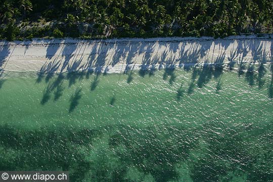 7682 - Photo : vue arienne de l'le de Zanzibar - Tanzanie - Afrique