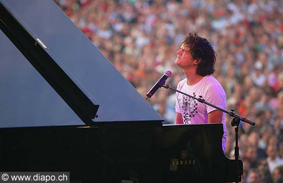 8041 - Photo de musique, spectacle et concert : Jamie Cullum au Palo festival de Nyon - 2005