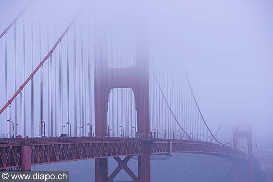 8807 - Photo : USA, Etats-Unis, Californie, San Francisco, Image of America - Golden Gate Bridge