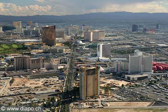 8897 - Photo : USA, Etats-Unis, Nevada, Las Vegas, Image of America - vue arienne