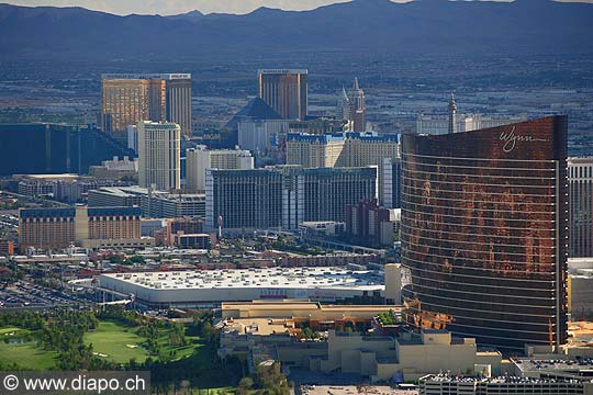 8900 - Photo : USA, Etats-Unis, Nevada, Las Vegas, Image of America - vue arienne