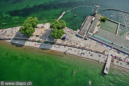 9189 - Photo - Suisse - La ville de Genve vue du ciel et les Bains des Pquis