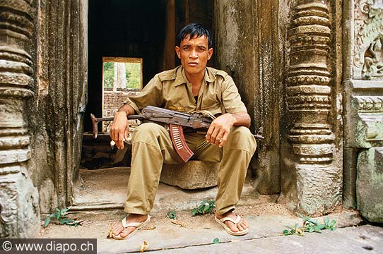 9225 - Photo : Asie - Cambodge, Cambodia - Asia - Militaire  Angkor