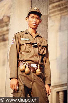 9227 - Photo : Asie - Cambodge, Cambodia - Asia - Militaire  Angkor