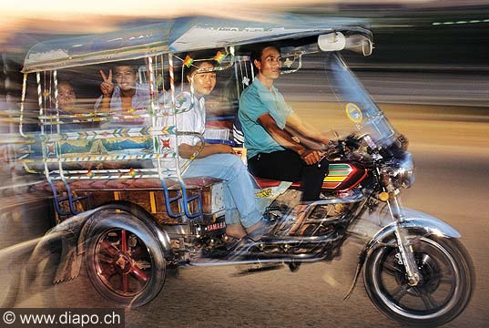 9269 - Photo : Asie - Laos - Asia - tuk tuk