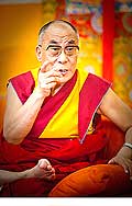 12646 - Photo: Tenzin Gyatso, le dala-lama, le plus haut chef spirituel du Tibet  Lausanne en Suisse