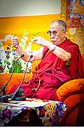 12652 - Photo: Tenzin Gyatso, le dala-lama, le plus haut chef spirituel du Tibet  Lausanne en Suisse