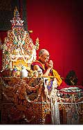 12695 - Photo: Tenzin Gyatso, le dala-lama, le plus haut chef spirituel du Tibet  Lausanne en Suisse