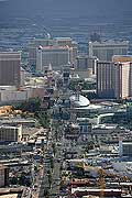 8899 - Photo : USA, Etats-Unis, Nevada, Las Vegas, Image of America - vue arienne
