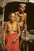 9435 - Photo : Hommes-fleurs, Mentawais, le de Siberut, Indonsie