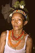 9440 - Photo : Hommes-fleurs, Mentawais, le de Siberut, Indonsie